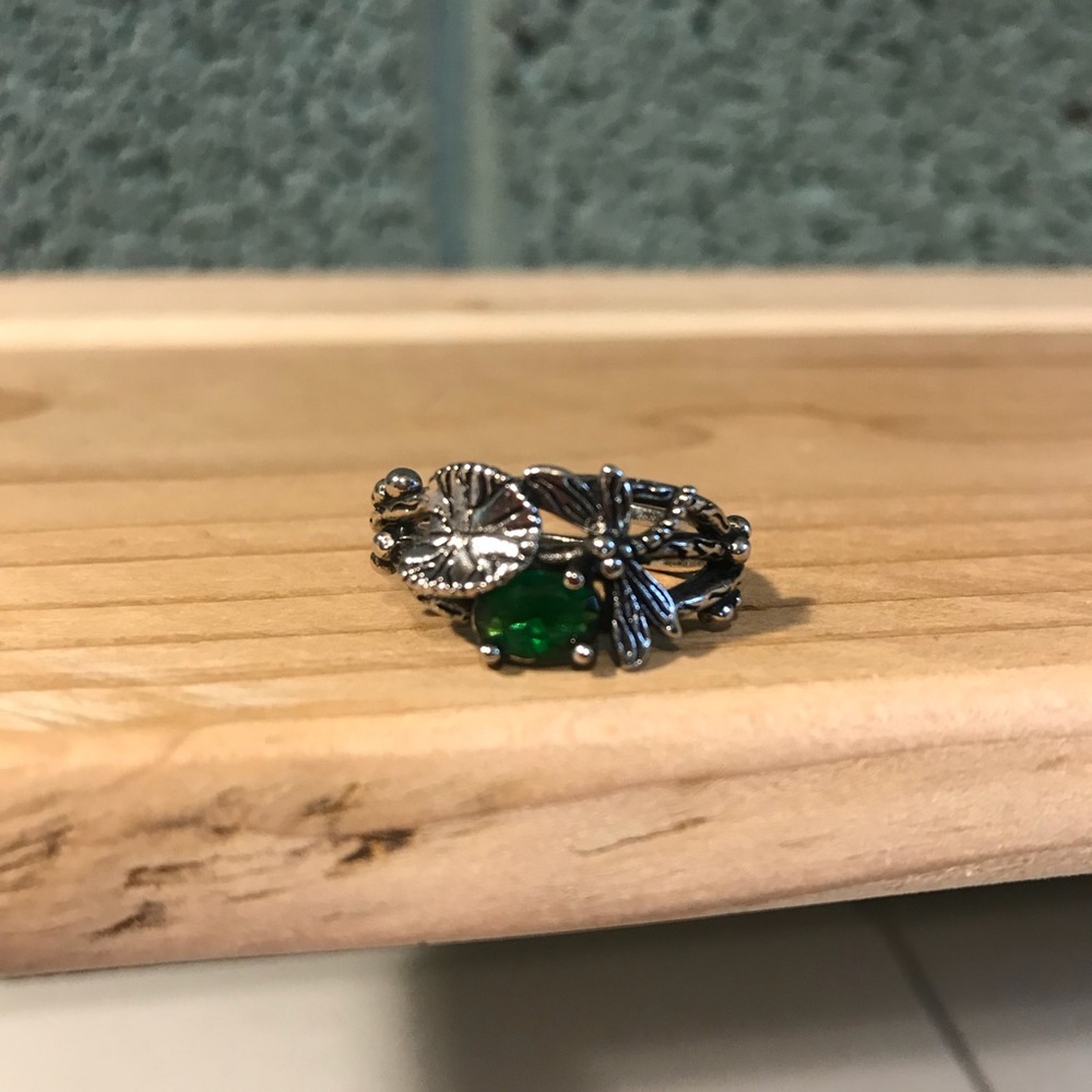 Dragonfly ring